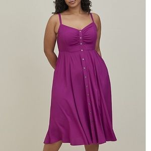 Gorgeous berry Torrid Midi! New with tags-never tried on!